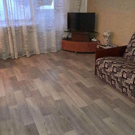 Two-Bedroom Apartment Pokrovskaya, 48 Izyum Eksteriør billede